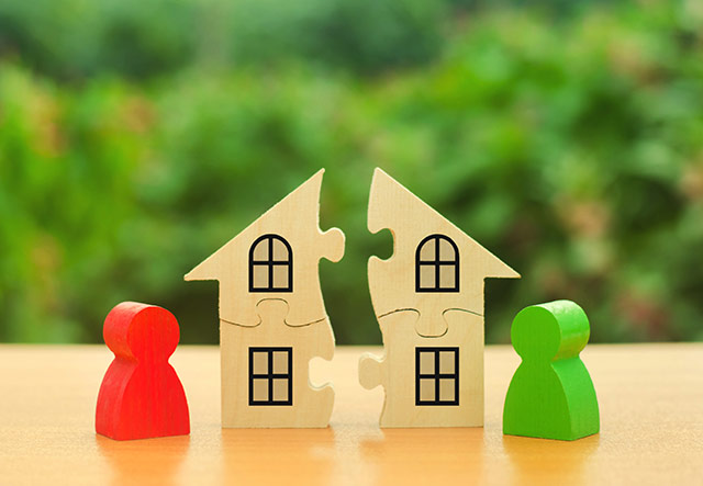 離婚で家を売却する際の財産分与やタイミング、注意点まで解説！