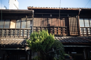 賃貸の売却を検討していますが、そういった場合でも間に入っていただくことは可能ですか？