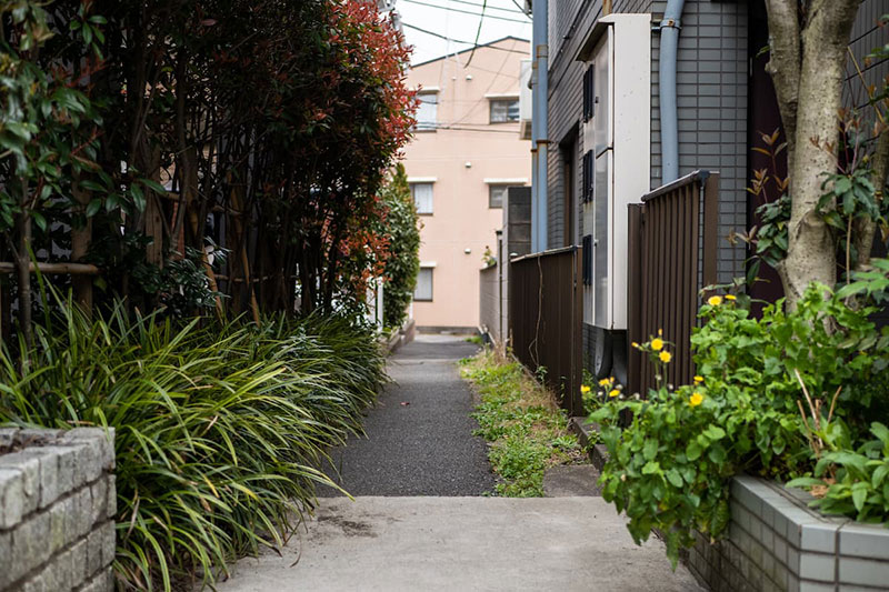「私道持分なし」の不動産は売れない？理由と対策を解説